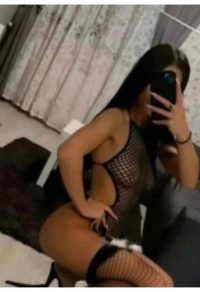 Amanda Party girl Only outcall