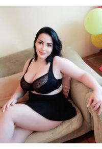 EMMA New curvy girl in your town