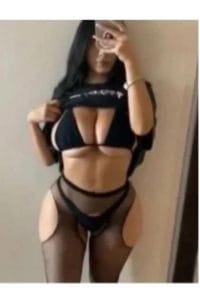 Ariana is an independent escort available for Outcall London